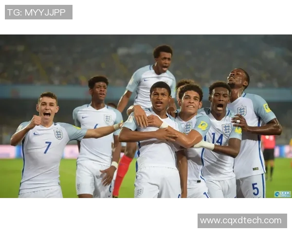 足球明星莫西干人带你领略绿茵场上的激情与风采 足球明星莫西干人带你领略绿茵场上的激情与风采