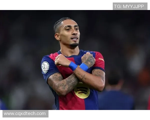 足球明星背后的故事与心声揭示他们的梦想与挑战 足球明星背后的故事与心声揭示他们的梦想与挑战