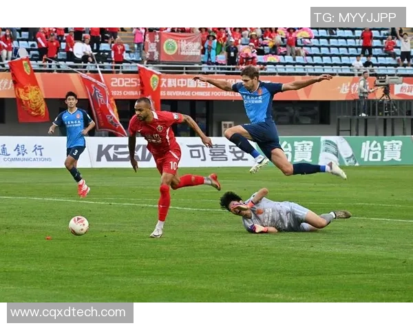 重庆排球队在联合会杯中的战术表现分析与点评探讨 重庆排球队在联合会杯中的战术表现分析与点评探讨